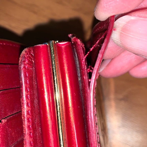 Louis Vuitton Portefeuille Viennois Red Vernis Kiss Lock Wallet with Box - Picture 15 of 16